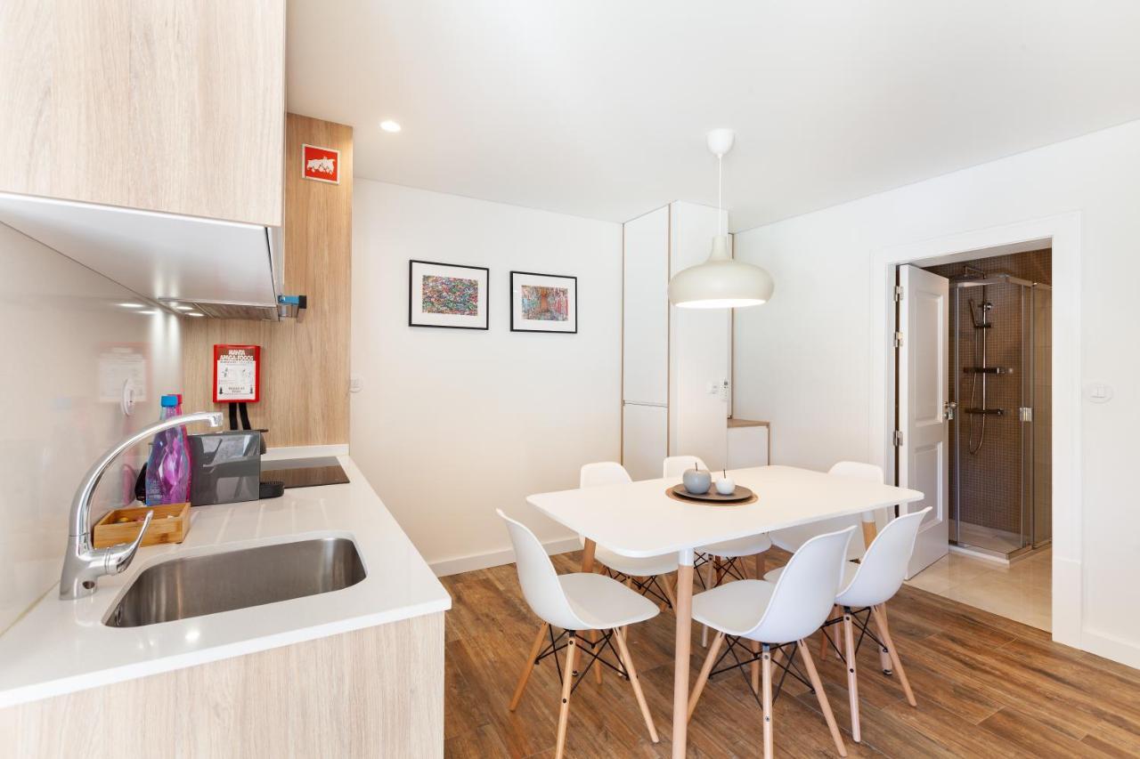 Polery Apartments Center 吉马良斯 外观 照片